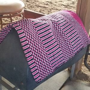 🎀NEW🎀 Magenta/Hot Pink White and Black Saddle Blanket or Rug